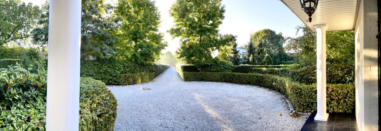 Doppelzimmer Gartenblick Villa Julian Аурих Экстерьер фото