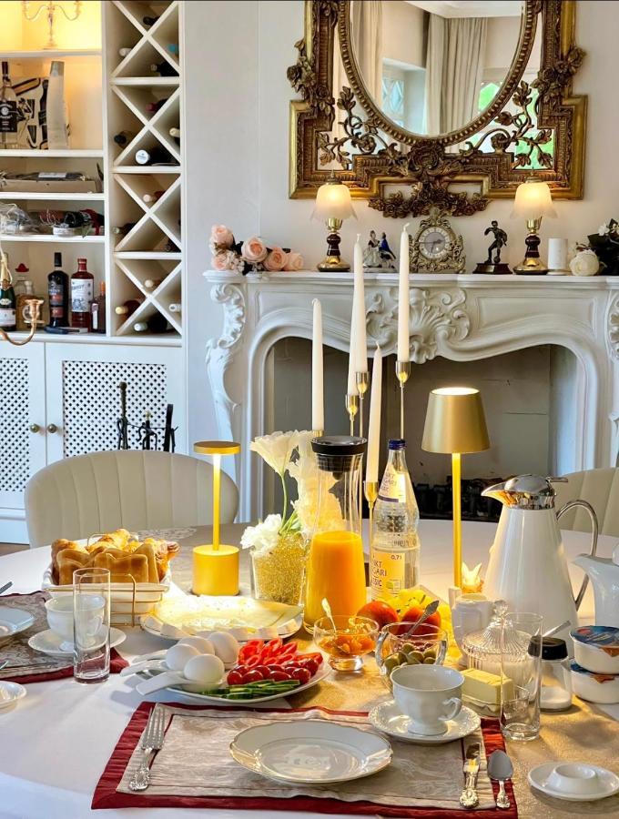 Doppelzimmer Gartenblick Villa Julian Аурих Экстерьер фото